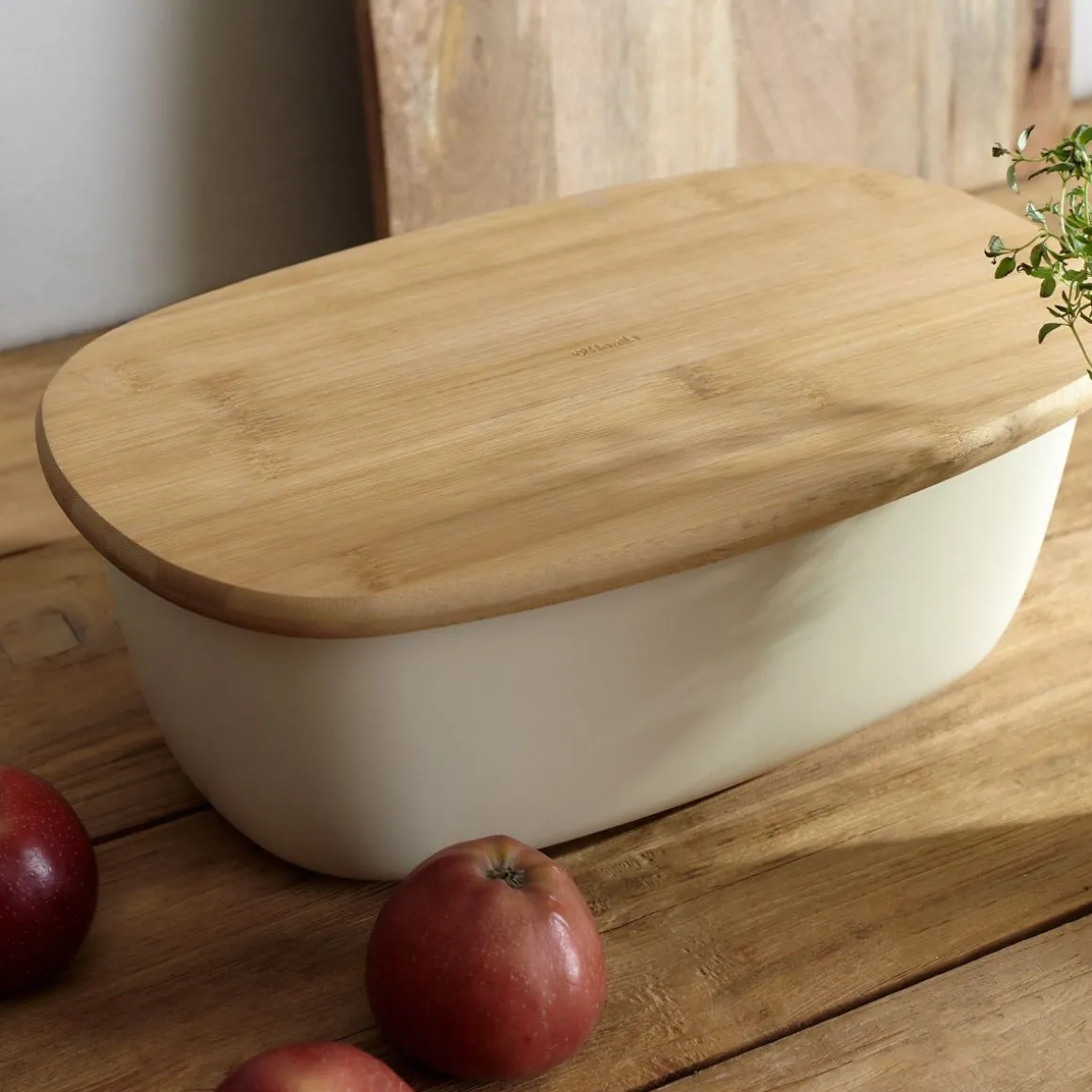 chlebak_nores_z_bambusowa_2-1.webp Chlebak Nores Z Bambusowa Pokrywka 37X22X14 Cm