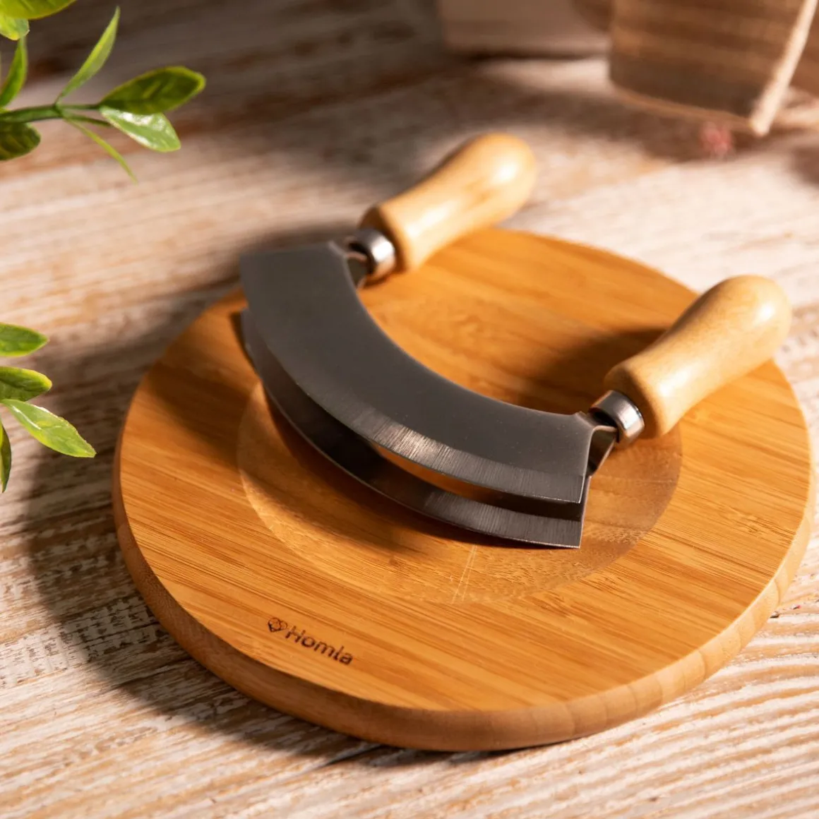 deska_bambou_okragla_z_no_0.webp Deska Bambou Okragla Z Nozykiem Do Ziol 20X1,6 Cm