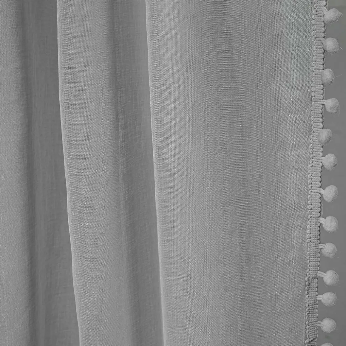 firanka_adi_z_pomponikami_5-3.webp Firanka Adi Z Pomponikami Szara 140X250 Cm