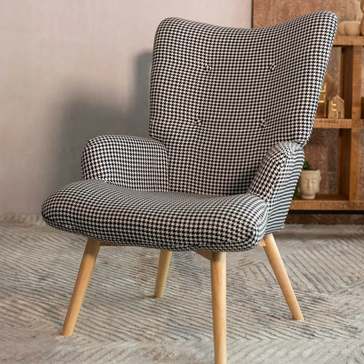 fotel_moss_w_bialoczarna__0.webp Fotel Moss W Bialo-Czarna Pepitke 70X95Cm