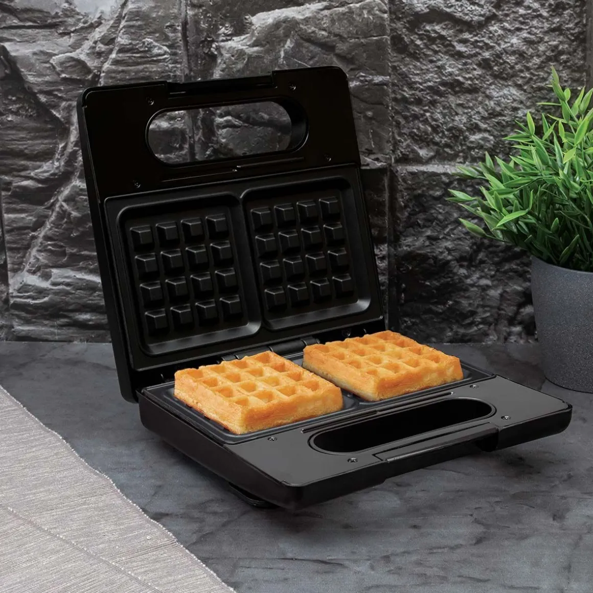 gofrownica_black_rose_x_c_1.webp Gofrownica Black Rose 22,5X13 Cm