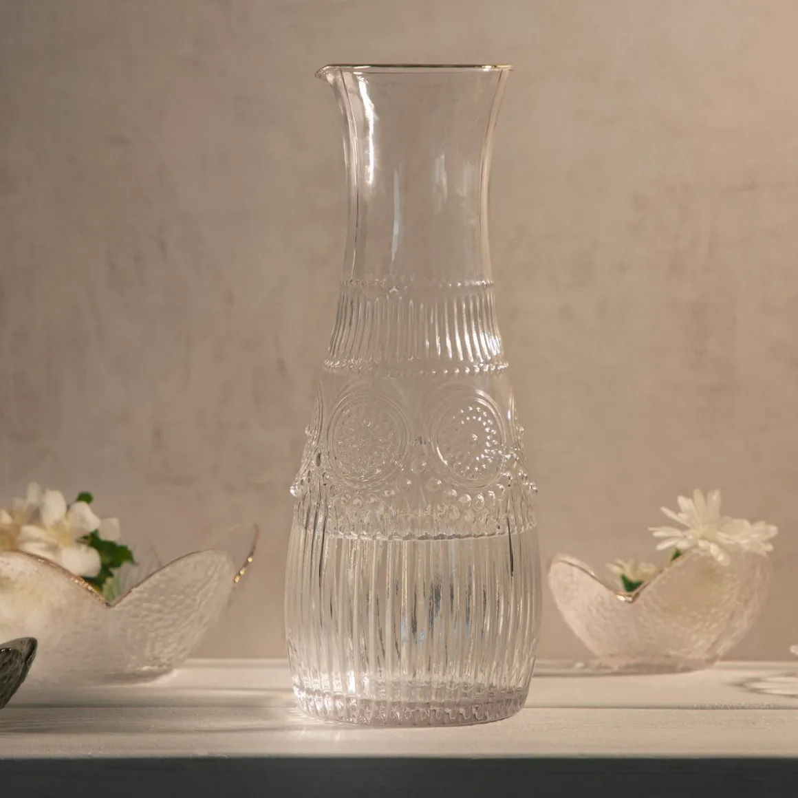 karafka_barrel_ze_zlotym__0.webp Karafka Barrel Ze Zlotym Rantem 1,5 L