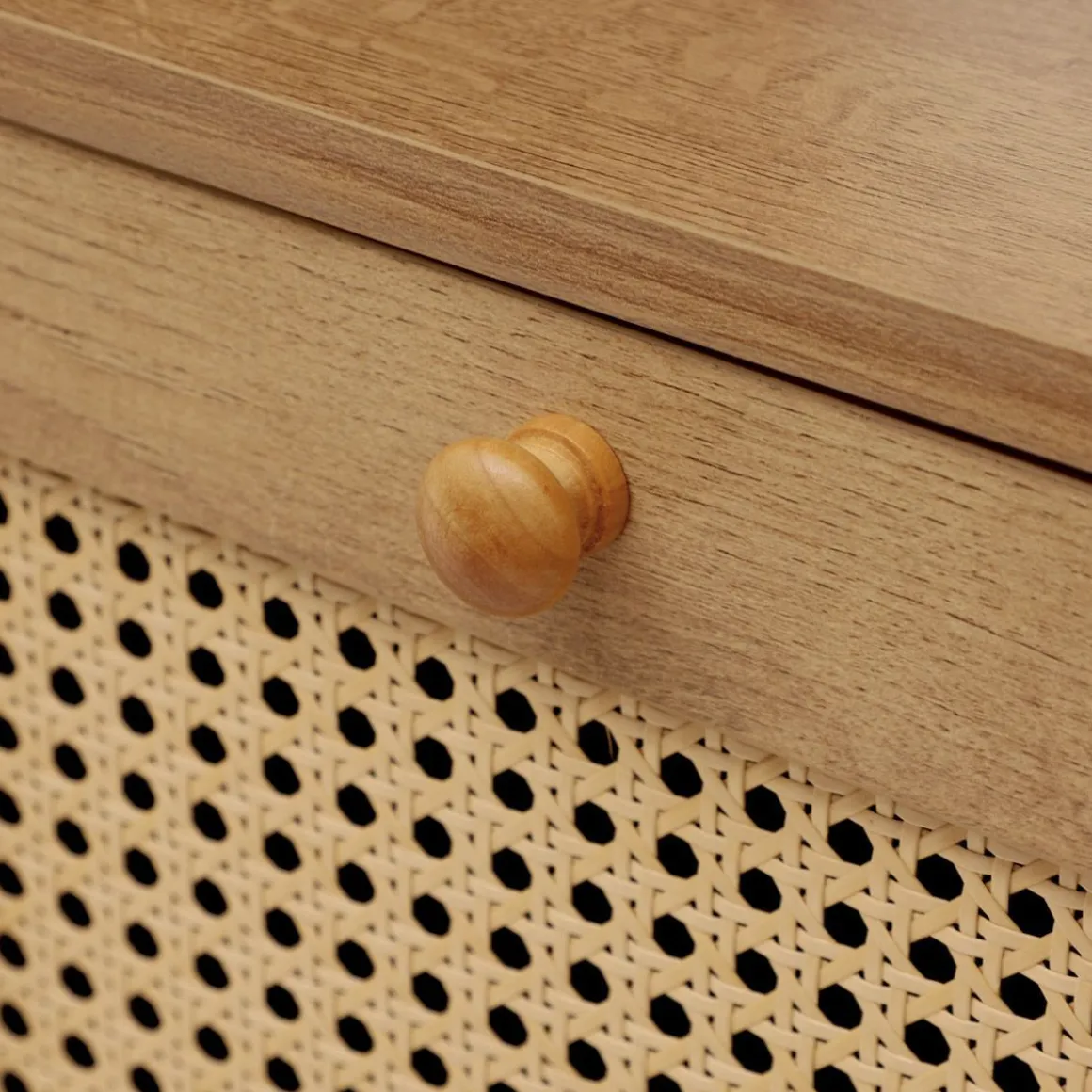 komoda_notto_z_rattanem_x_10.webp Komoda Notto Z Rattanem 110X35X72 Cm