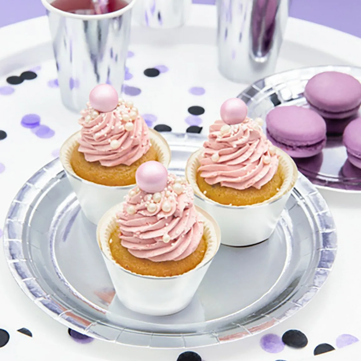 komplet_talerzy_silver_pa_2.webp Komplet Talerzy Silver Papierowych 6 Szt. Fi 23 Cm