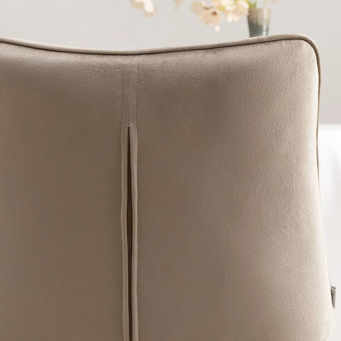 krzeslo_colin_welurowe_be_7.webp Krzeslo Colin Welurowe Bezowe 53X61X88 Cm