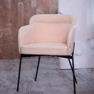 Krzeslo Fluffy Bezowe W Tkaninie Teddy 57X60X78 Cm