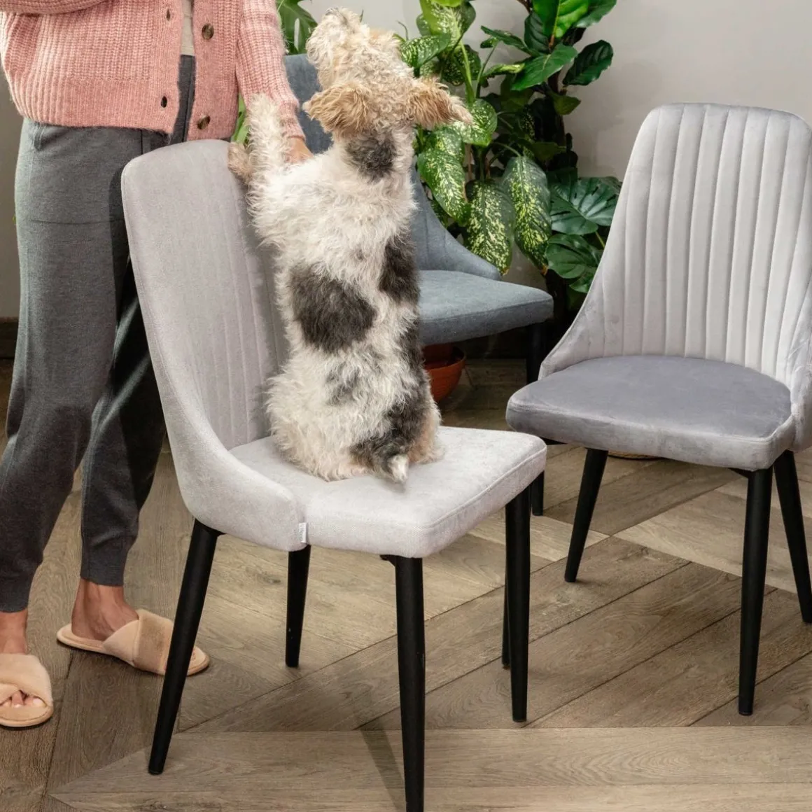 krzeslo_louis_w_tkaninie__9.webp Krzeslo Louis W Tkaninie Jasnoszare 44X59X88 Cm