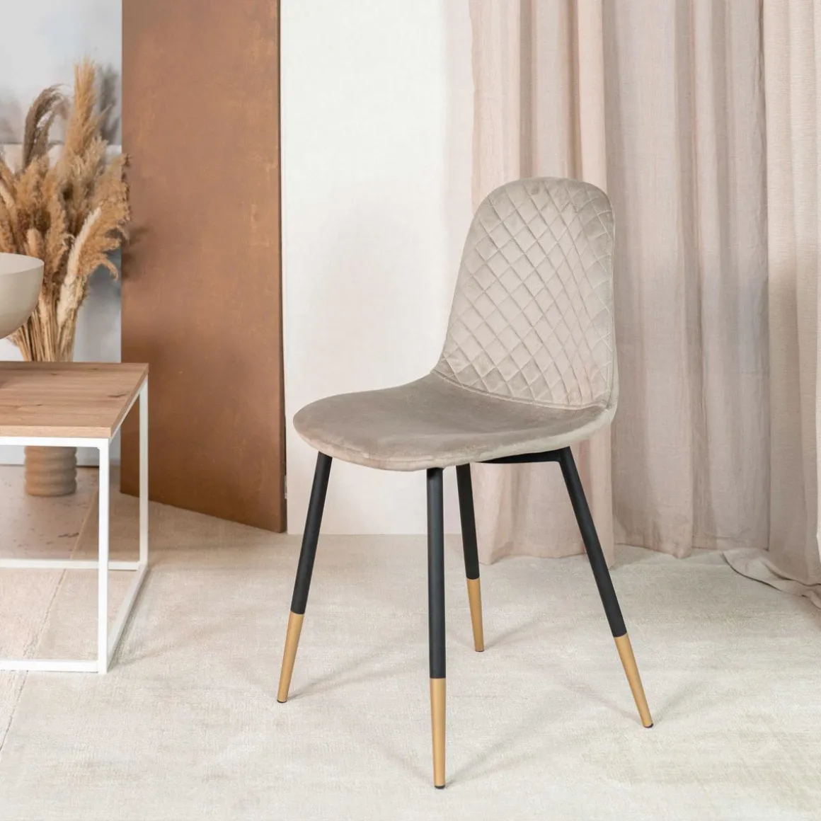 krzeslo_noir_welurowe_bez_0.webp Krzeslo Noir Welurowe Bezowe 44X52X85Cm