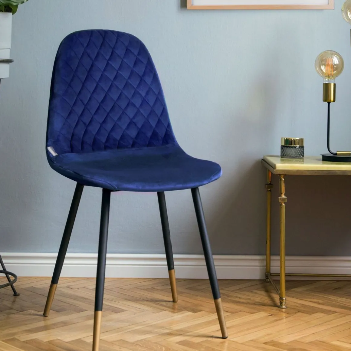 krzeslo_noir_welurowe_gra_7.webp Krzeslo Noir Welurowe Granatowe 44X52X85Cm