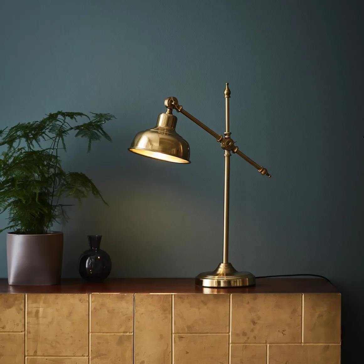 lampka_nocna_grimstad_zlo_3.webp Lampka Nocna Grimstad Zlota 18X49,5X56,5 Cm