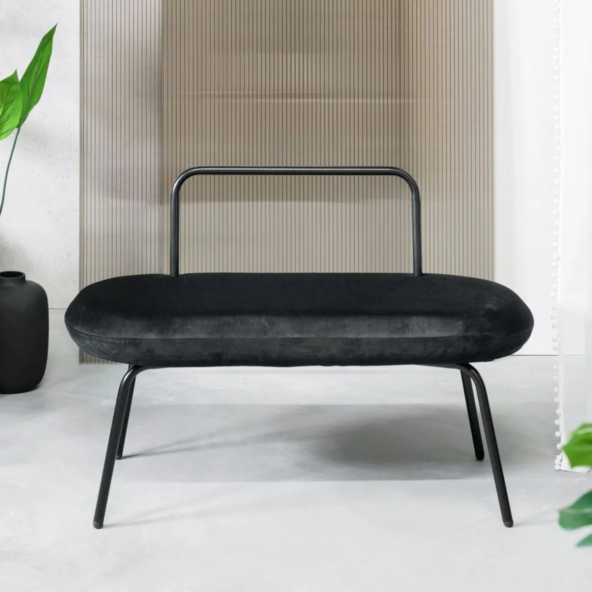 lawka_ina_welurowa_czarna_0.webp Lawka Ina Welurowa Czarna 95X45X61 Cm