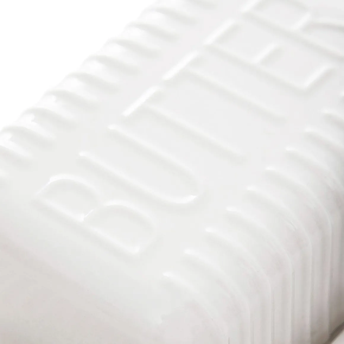 maselniczka_felis_porcela_4.webp Maselniczka Felis Porcelanowa Biala 22X13X7 Cm