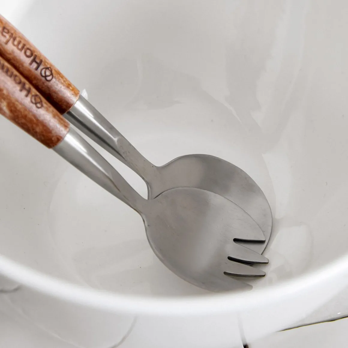 misa_mooka_do_salat_ceram_4.webp Misa Mooka Do Salat Ceramiczna Z Przyborami Biala 24 Cm