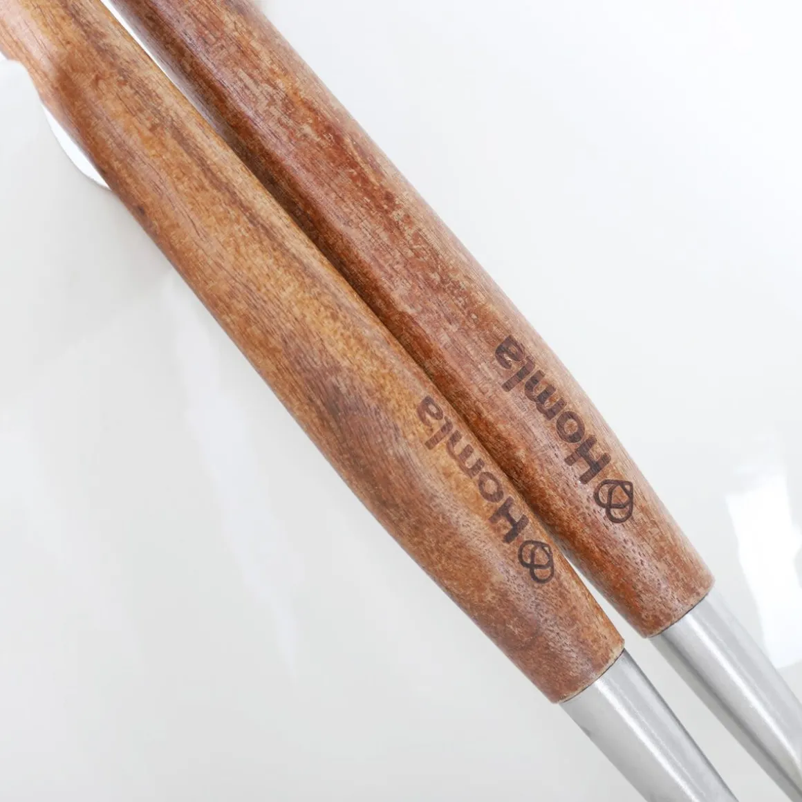 misa_mooka_do_salat_ceram_5.webp Misa Mooka Do Salat Ceramiczna Z Przyborami Biala 24 Cm