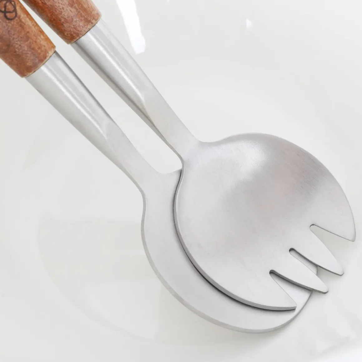 misa_mooka_do_salat_ceram_6.webp Misa Mooka Do Salat Ceramiczna Z Przyborami Biala 24 Cm