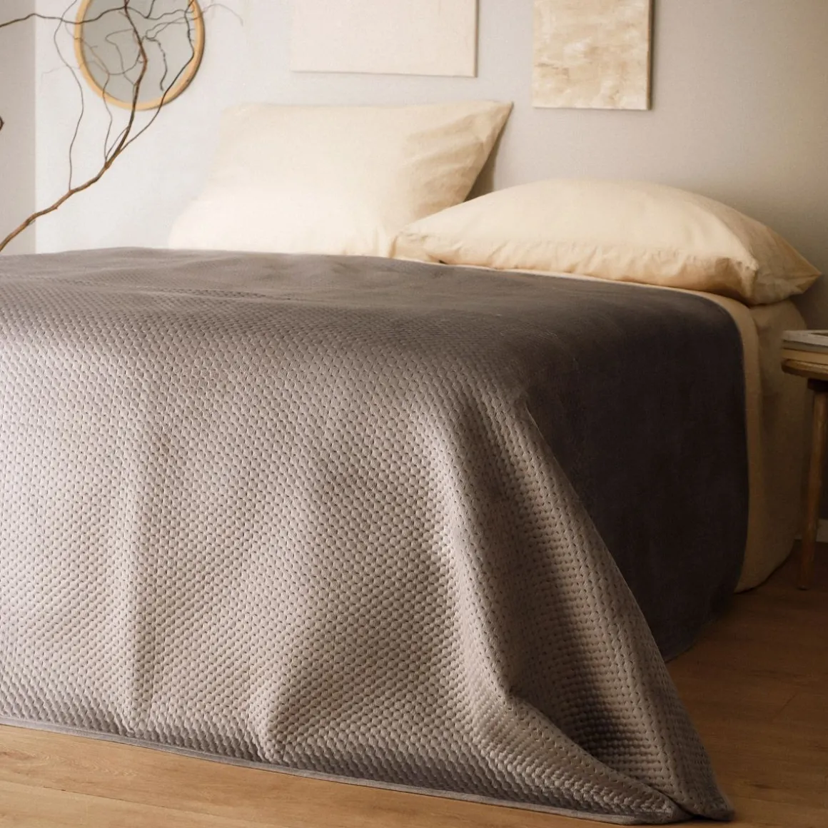 narzuta_zemi_welurowa_sza_0.webp Narzuta Zemi Welurowa Szara 200X220 Cm