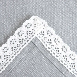 Obrus Asen Z Koronkowym Wykonczeniem 130X180