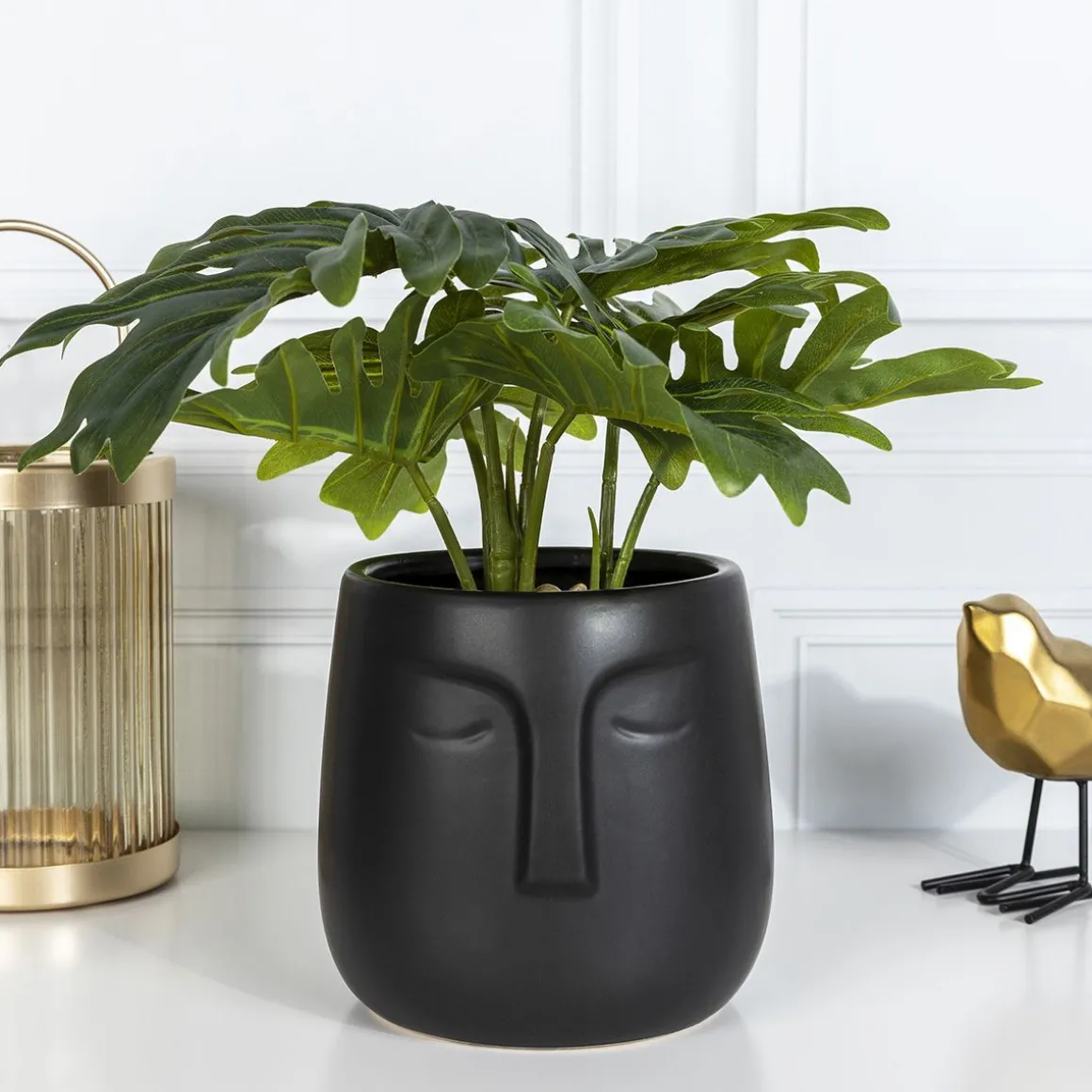 oslonka_na_doniczke_face__0-2.webp Oslonka Na Doniczke Face Czarna 10X11 Cm