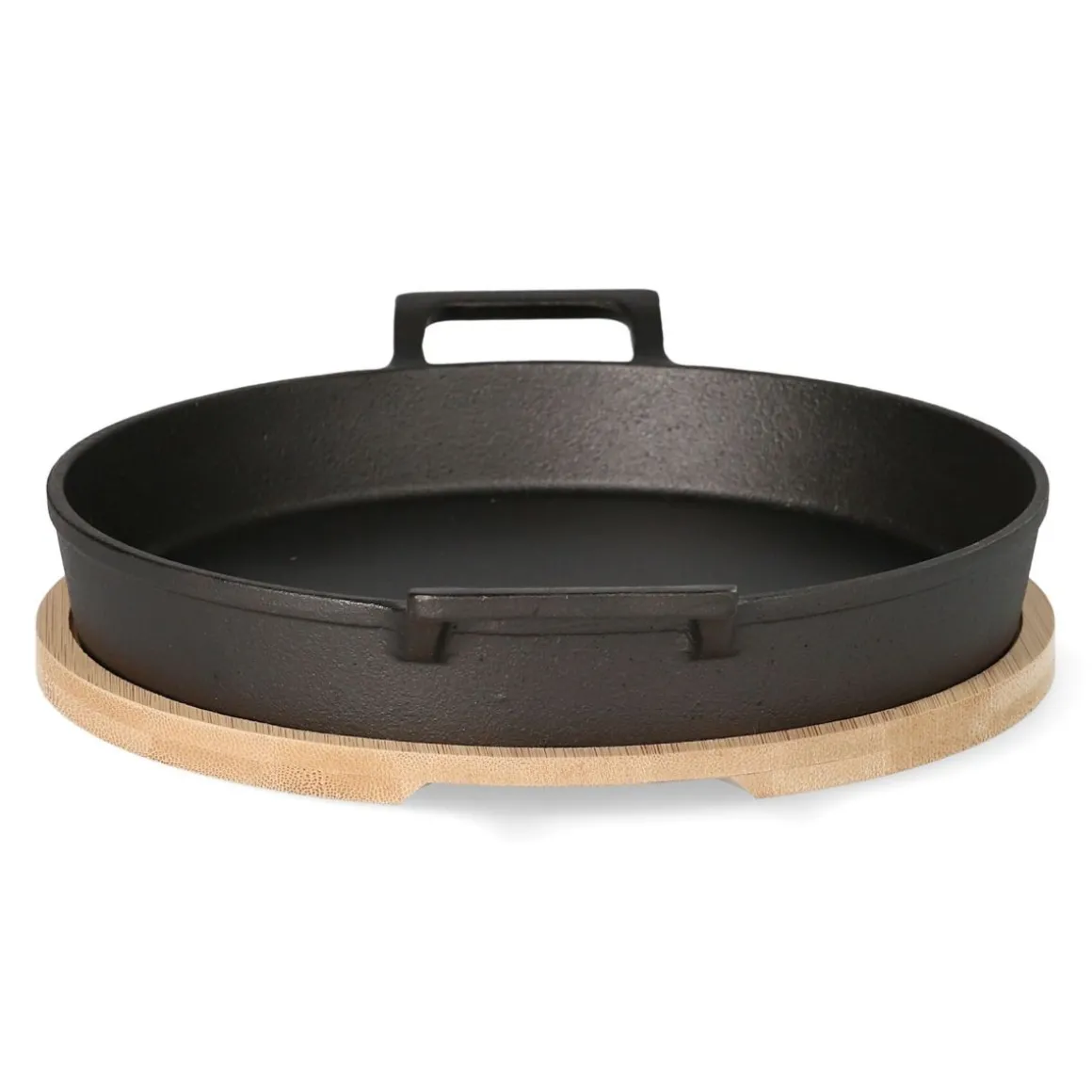 patelnia_andreas_zeliwna__4.webp Patelnia Andreas Zeliwna Z Dwoma Uchwytami I Bambusowa Podkladka 25X20 Cm