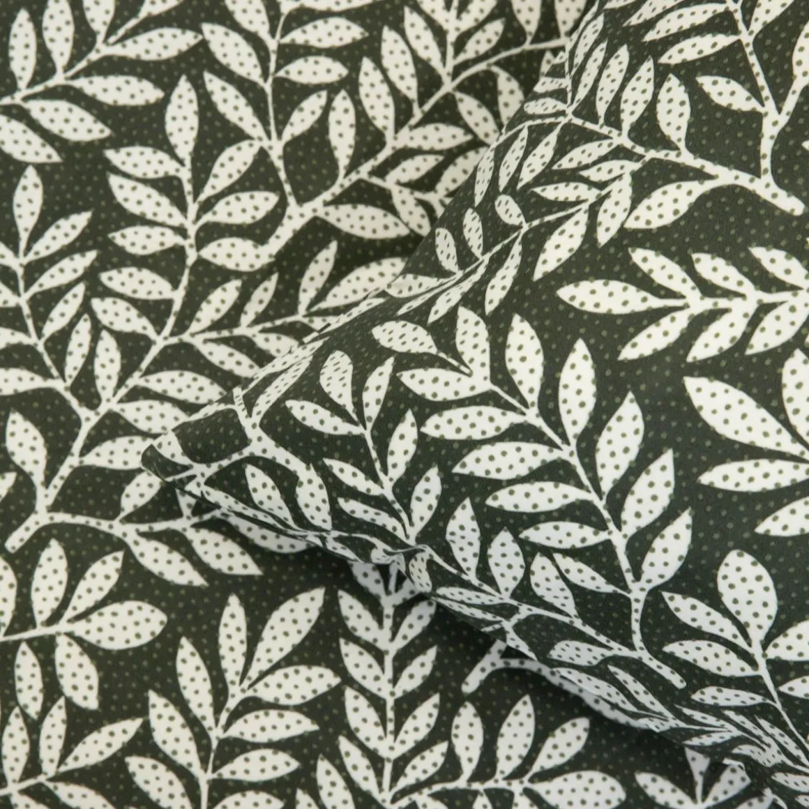 pociel_dessie_z_mikrofibr_3-2.webp Pościel Dessie Z Mikrofibry W Liscie 160X200 Cm