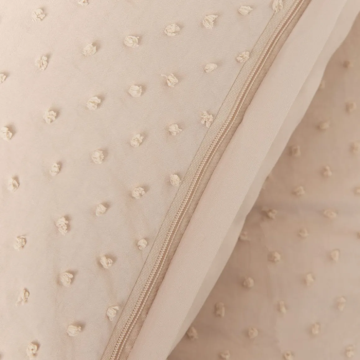 pociel_doti_z_mikrofibry__4-3.webp Pościel Doti Z Mikrofibry Bezowa 160X200 Cm