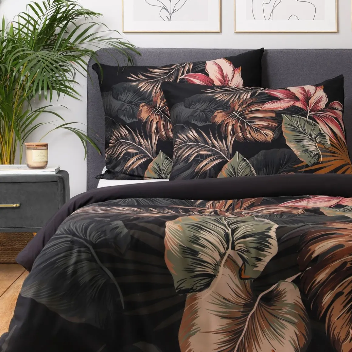 pociel_fonce_z_mikrofibry_0.webp Pościel Fonce Z Mikrofibry Czarna W Liscie 160X200 Cm