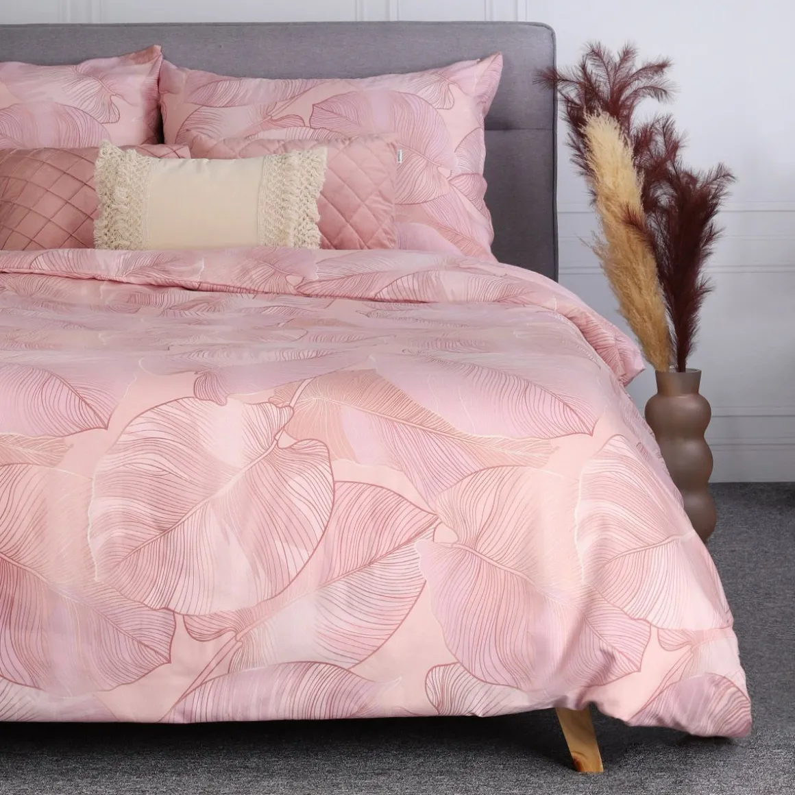 pociel_gallo_z_mikrofibry_3-3.webp Pościel Gallo Z Mikrofibry Rozowa W Liscie 160X200 Cm