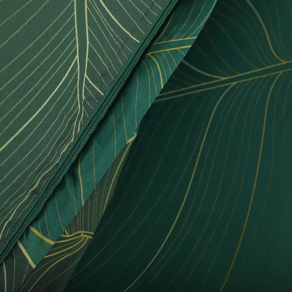 pociel_gallo_z_mikrofibry_6.webp Pościel Gallo Z Mikrofibry Zielona W Liscie 160X200 Cm