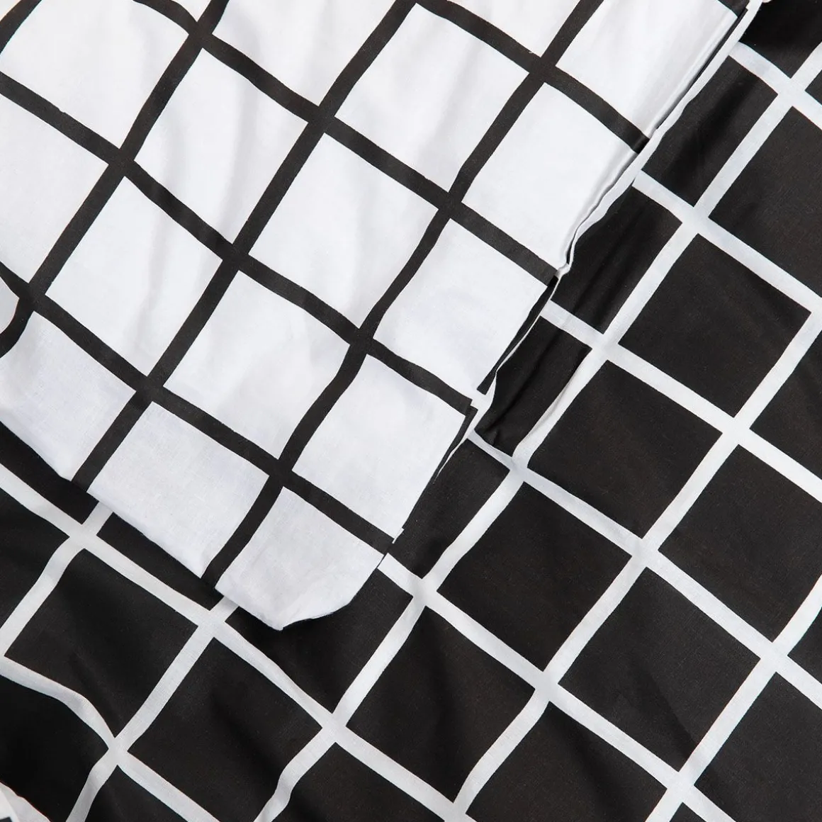 pociel_reyes_bawelniana_d_2-1.webp Pościel Reyes Bawelniana Dwustonna Czarno-Biala 220X200 Cm