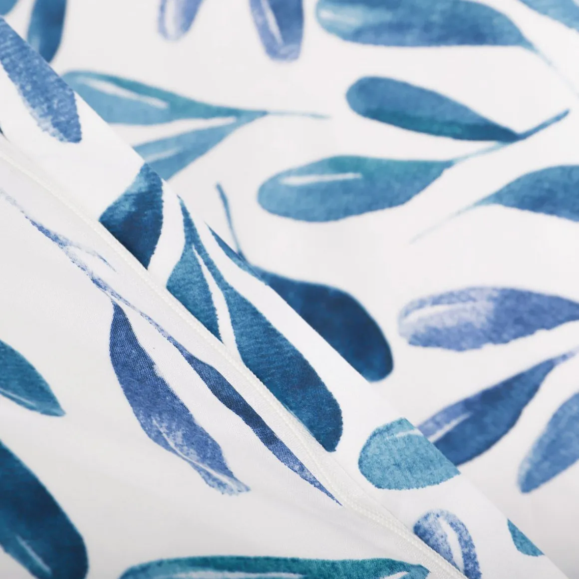 pociel_rinta_z_mikrofibry_5.webp Pościel Rinta Z Mikrofibry W Listki 200X220 Cm