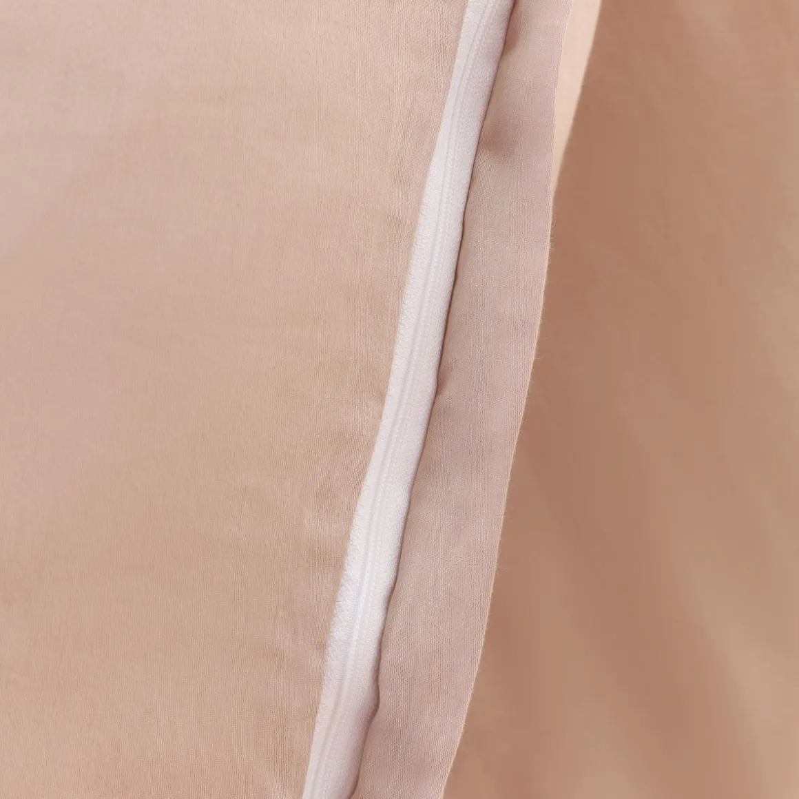 pociel_selin_satynowa_bez_2.webp Pościel Selin Satynowa Bezowa 160X200 Cm