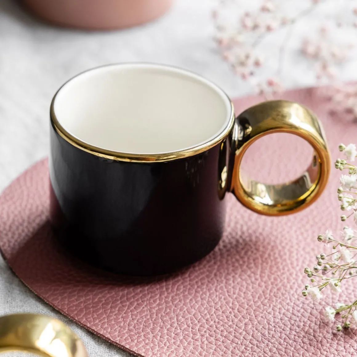 podkladka_do_jadalni_feme_6.webp Podkladka Do Jadalni Femelo Brudny Roz 38 Cm