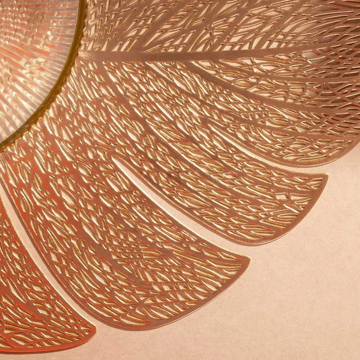 podkladka_do_jadalni_lau__3.webp Podkladka Do Jadalni Lau Zlota 30X45 Cm