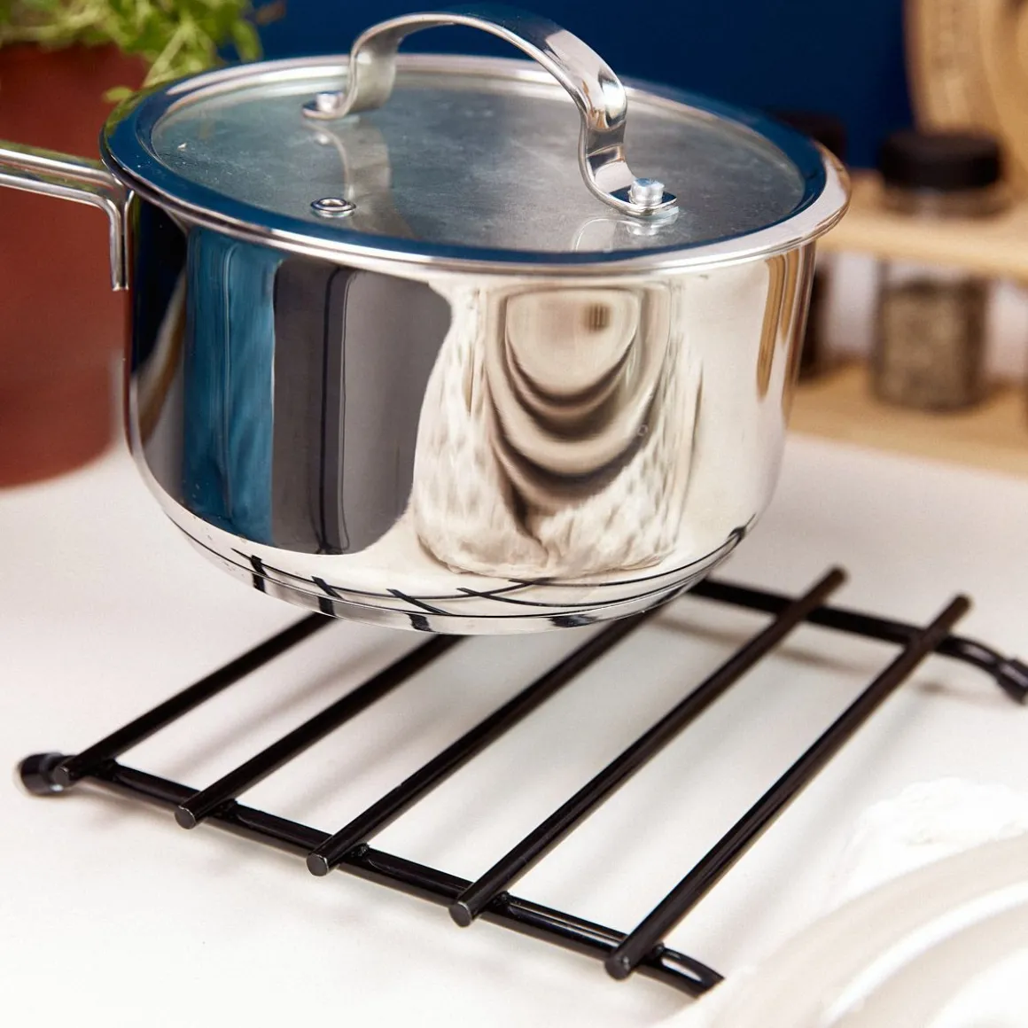 podstawka_duncan_pod_gora_0.webp Podstawka Duncan Pod Gorace Naczyńie Czarna 20X20 Cm