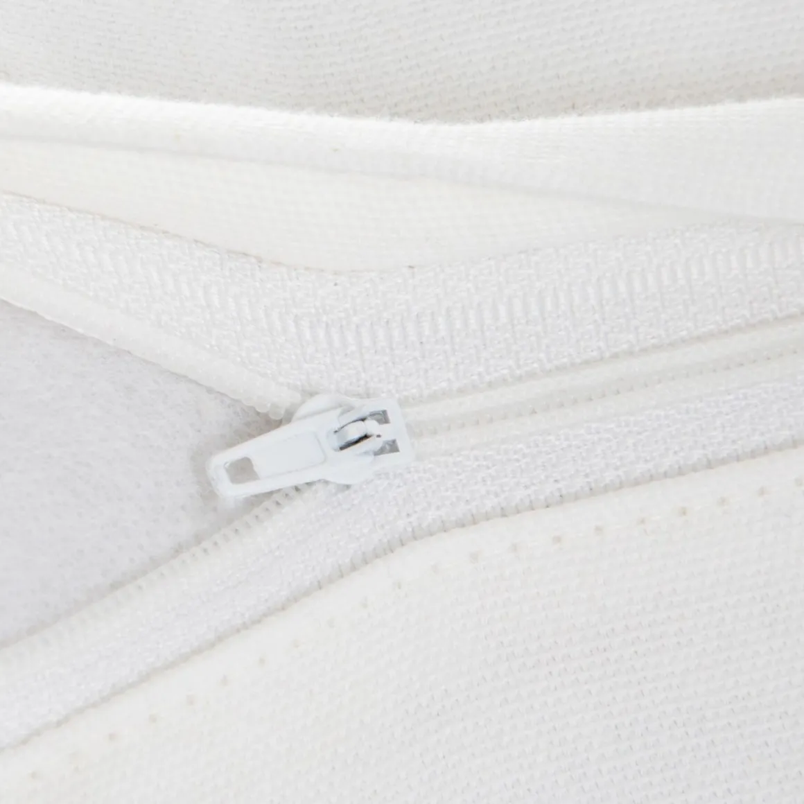 poszewka_ganti_w_wyszywan_3-1.webp Poszewka Ganti W Wyszywane Kwiaty 45X45 Cm