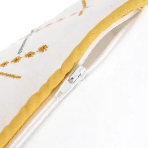 Poszewka Minca W Wyszywane Kwiaty 45X45 Cm