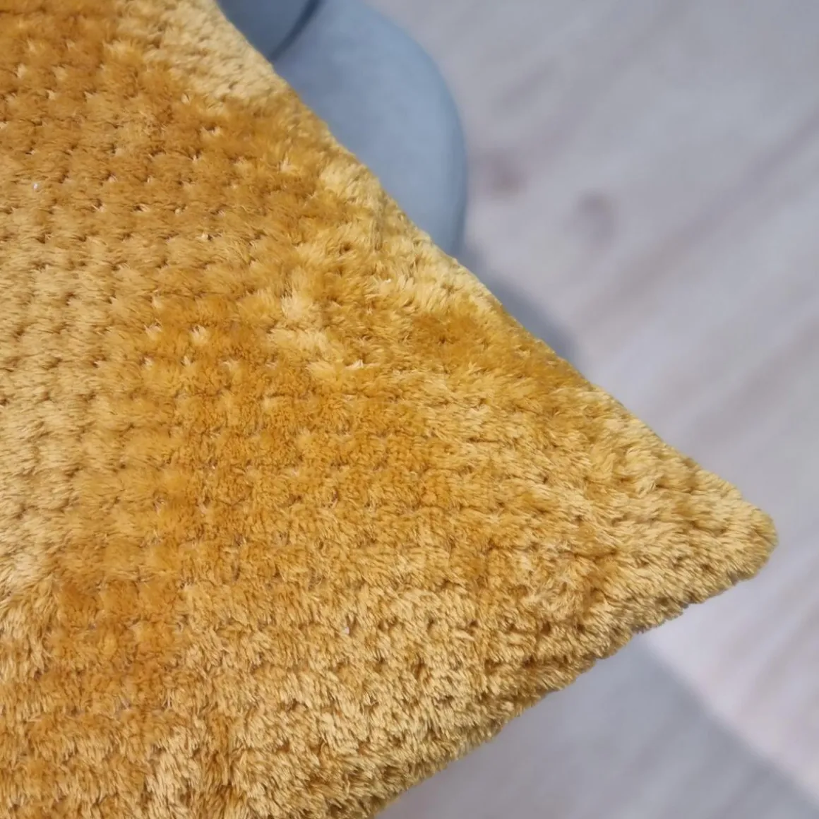 poszewka_noah_ziarnka_ryz_6.webp Poszewka Noah Ziarnka Ryzu Musztardowa 45X45 Cm