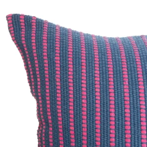 Poszewka Paio Z Fuksjowymi Fredzlami 45X45 Cm