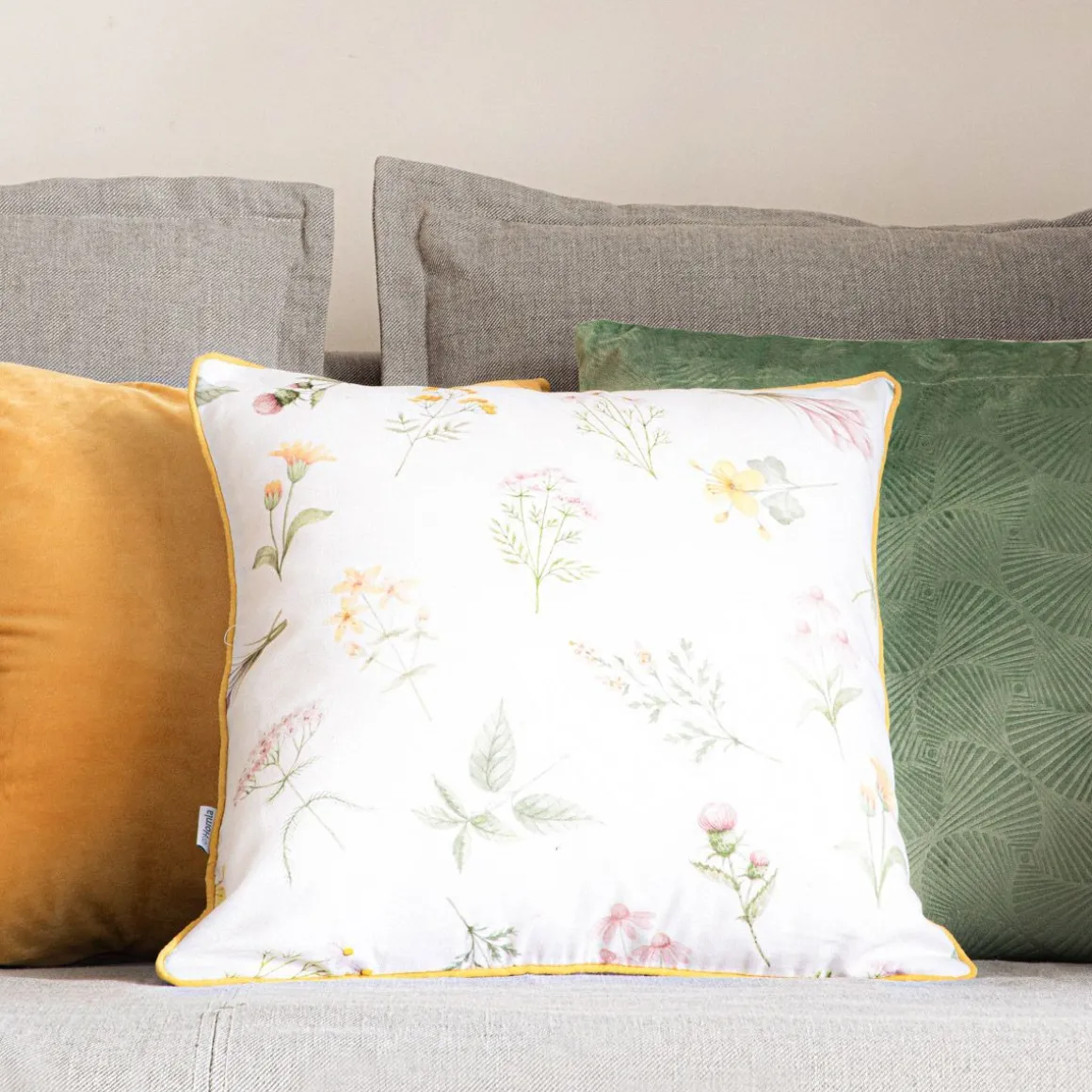 poszewka_prima_w_kwiaty_x_0.webp Poszewka Prima W Kwiaty 45X45 Cm