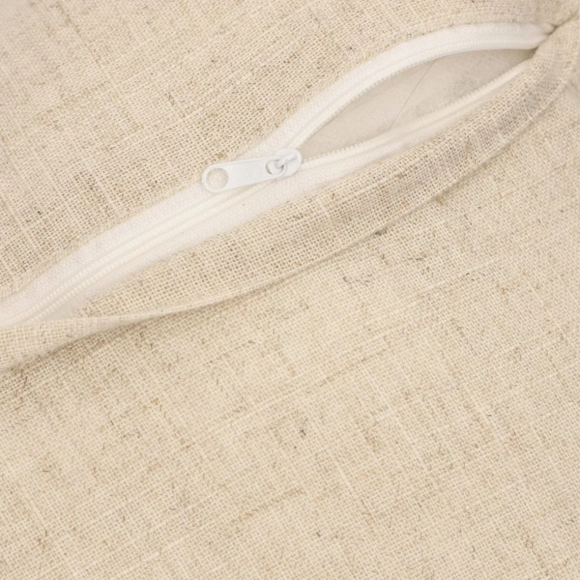 poszewka_renda_bezowa_z_k_5.webp Poszewka Renda Bezowa Z Koronka 45X45 Cm