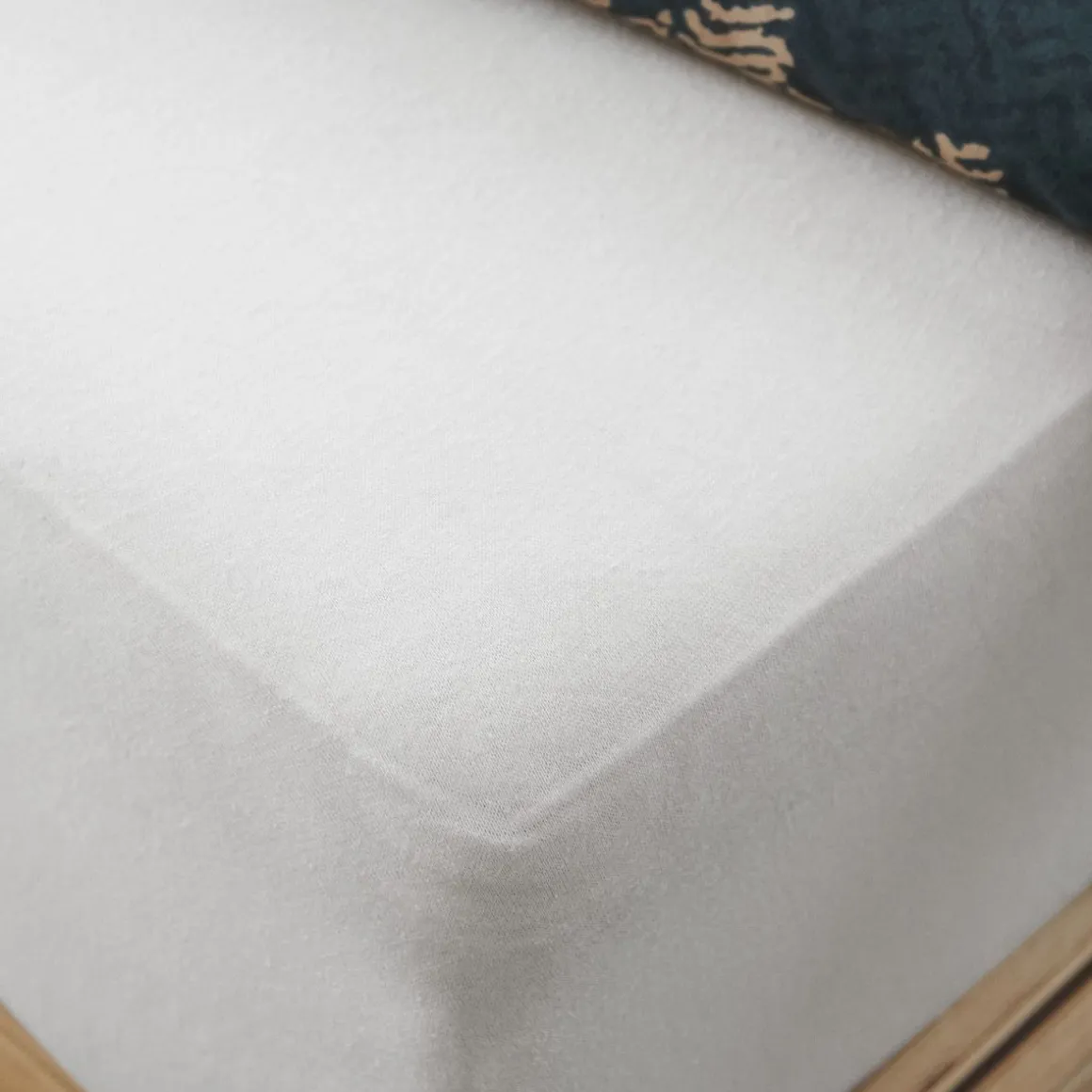 przescieradlo_claire_jers_0-14.webp Przescieradlo Claire Jersey Biale 90X200 Cm