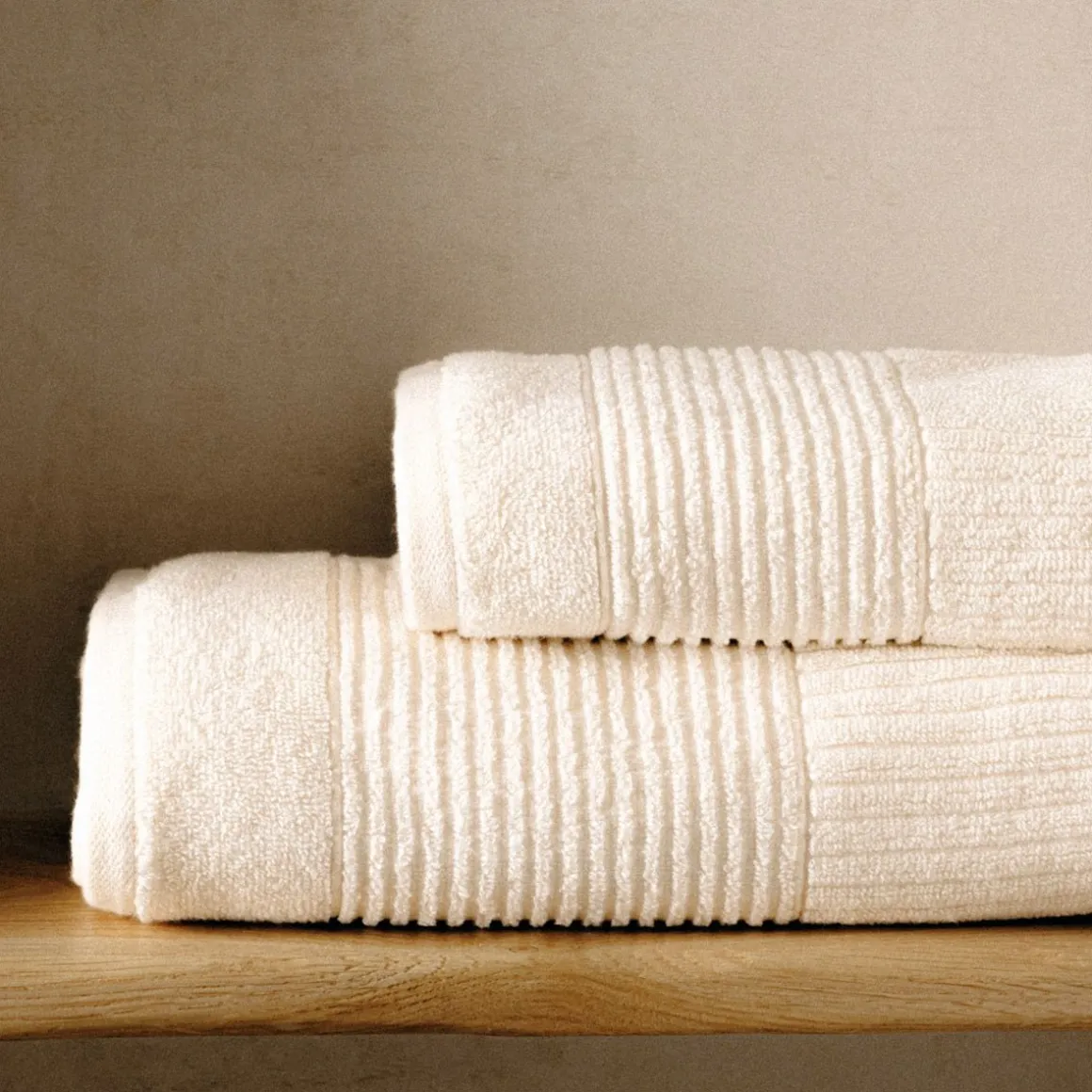 rcznik_naltio_w_paski_x_c_4.webp Ręcznik Naltio W Paski 70X130 Cm