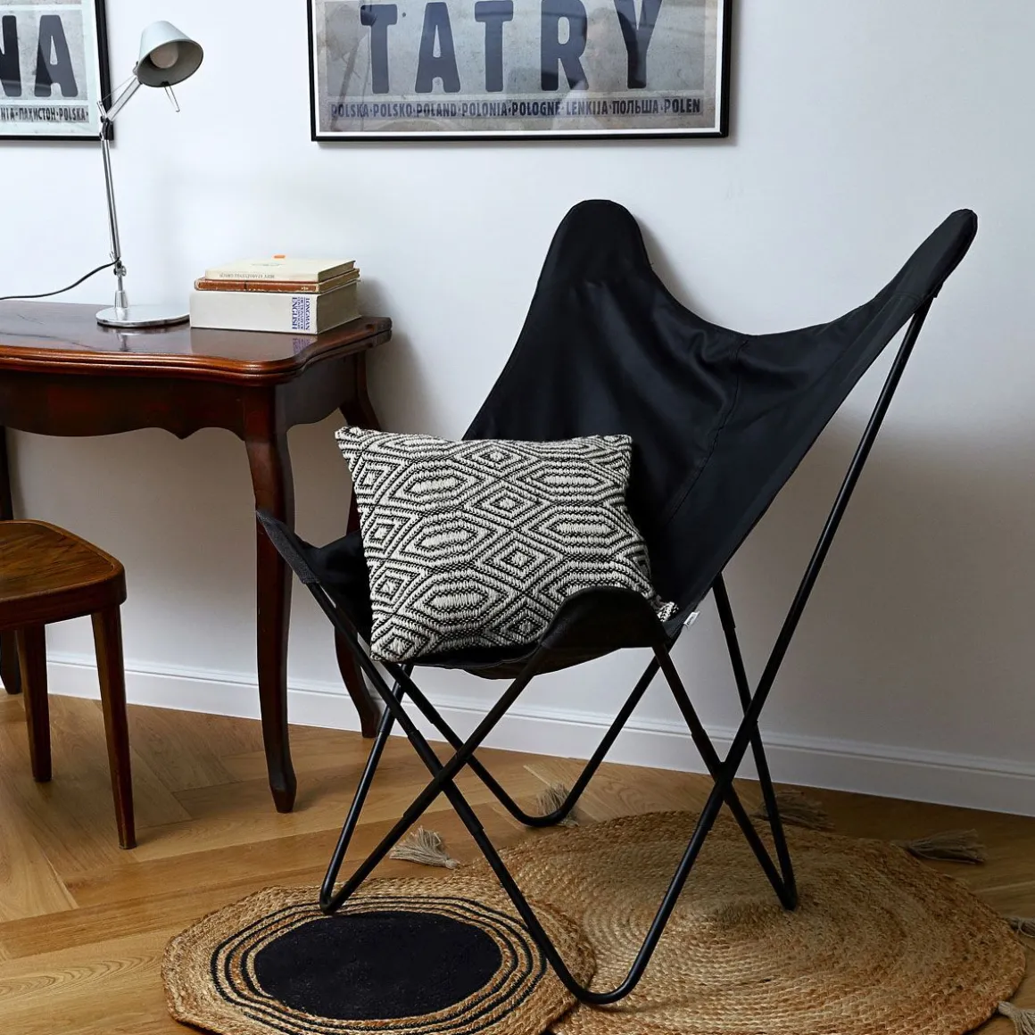 siedzisko_butterfly_wymie_3.webp Siedzisko Butterfly Wymienne Do Fotela - Czarna Eco Skora 76X97 Cm