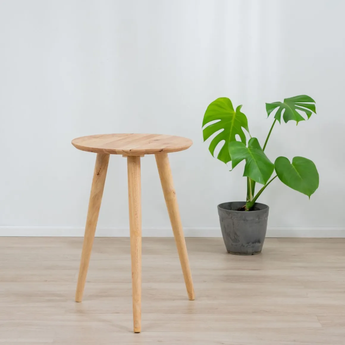 stolik_kawowy_tioma_natur_3.webp Stolik Kawowy Tioma Naturalny 40X40X56,5 Cm