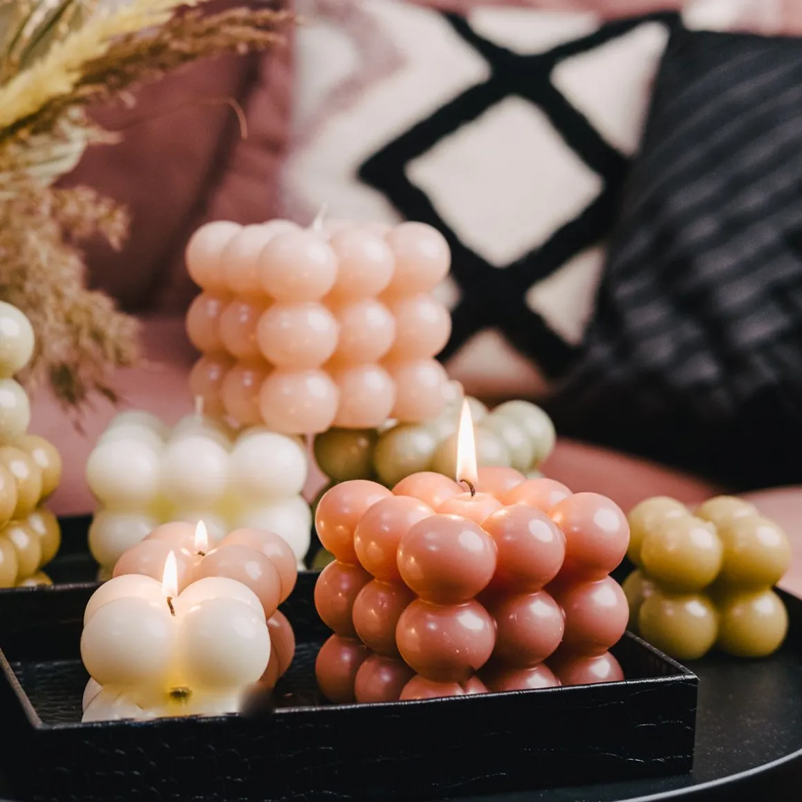 swieca_bubble_bezowa_xx_c_8.webp Swieca Bubble Bezowa 6X6X6 Cm