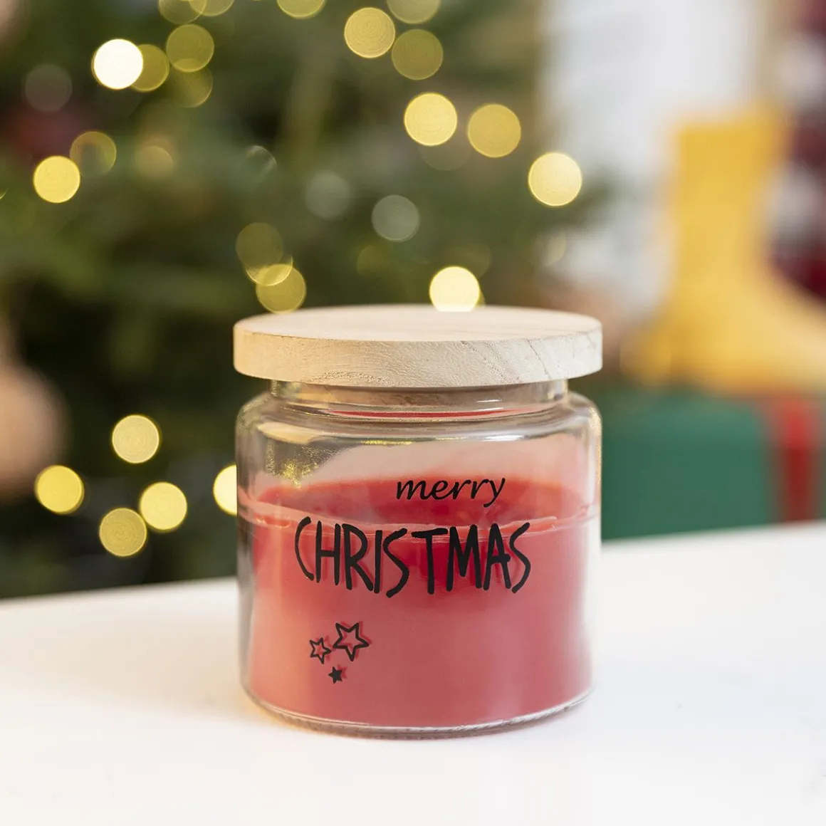 swieca_joa_zapachowa_czer_4.webp Swieca Joa Zapachowa Czerwona 10 Cm