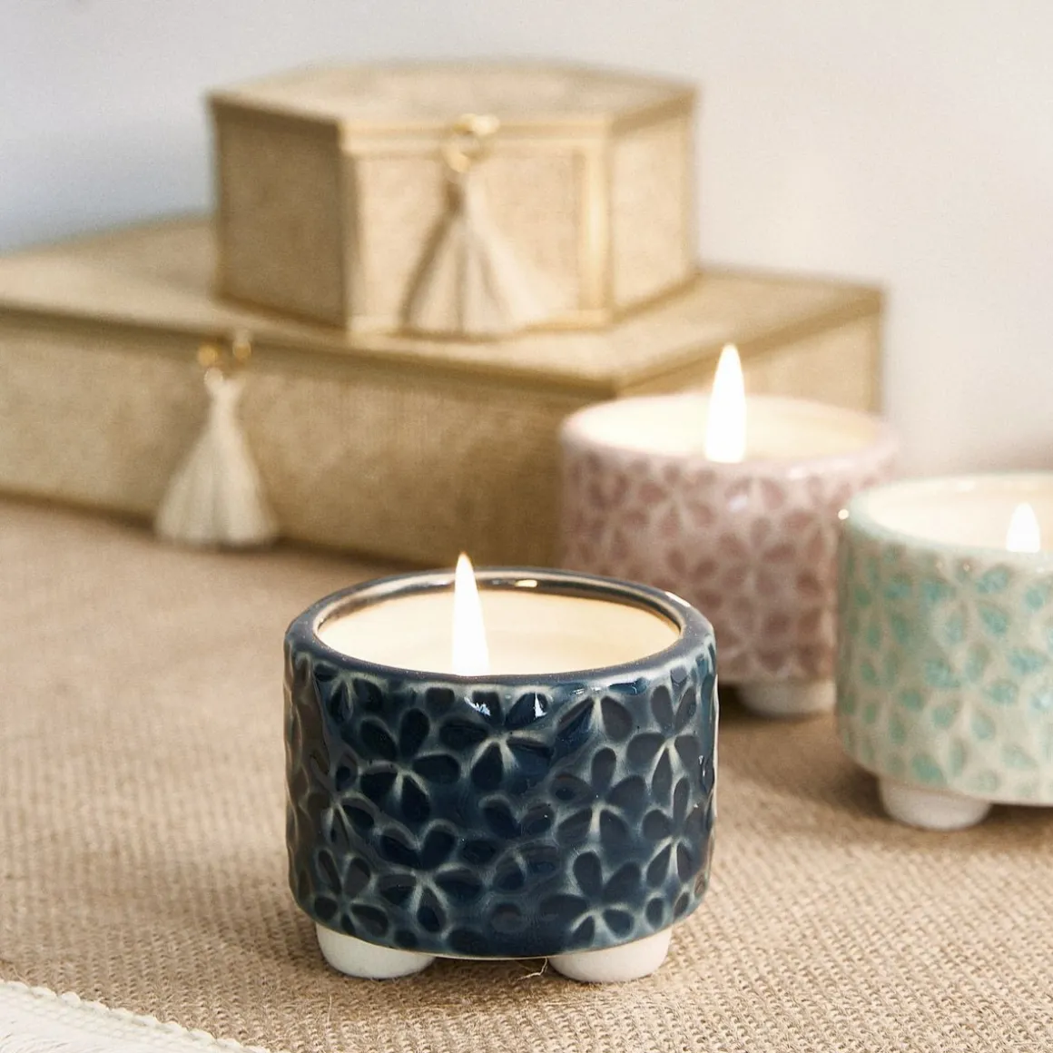 swieca_zapachowa_etnico_l_0.webp Swieca Zapachowa Etnico Lotus & White Sage 80 G