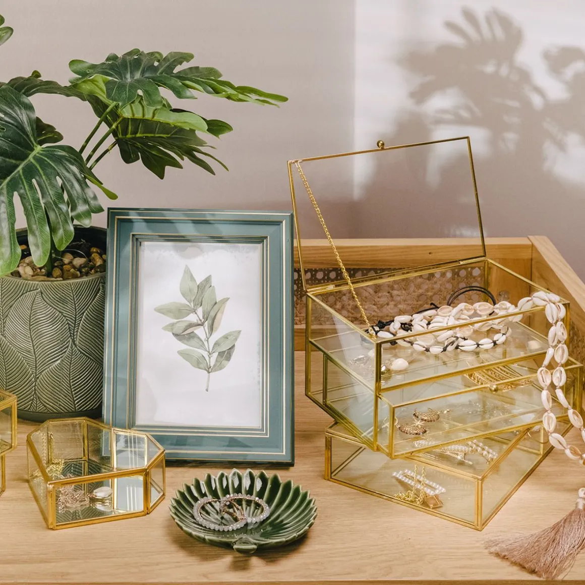 szkatulka_na_bizuterie_gr_1-11.webp Szkatulka Na Bizuterie Grazia Z Szufladka Zlota 21X10X10,5 Cm