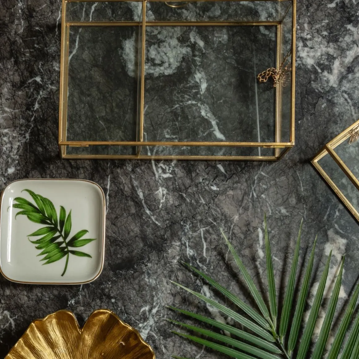 szkatulka_na_bizuterie_gr_5.webp Szkatulka Na Bizuterie Grazia Zlota 23X15X5 Cm