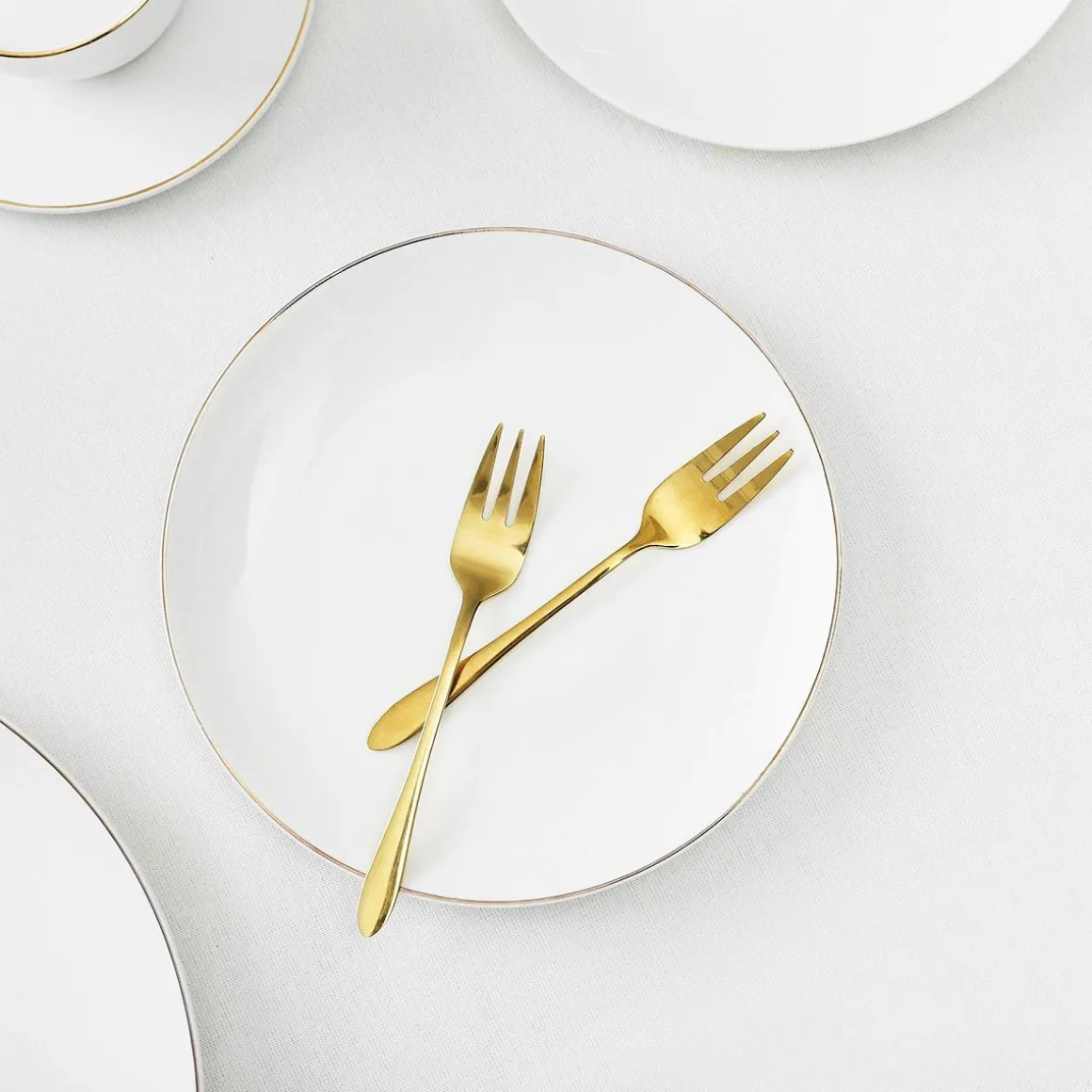 talerz_auro_deserowy_ze_z_2.webp Talerz Auro Deserowy Ze Zlota Obwodka 19 Cm